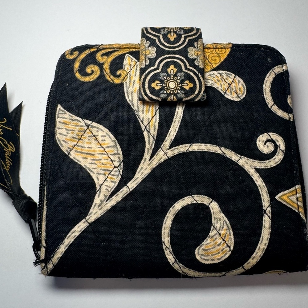 Very Bradley quilted wallet